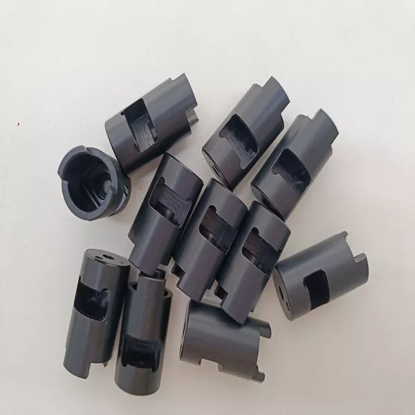 Применение компонентов PEEK